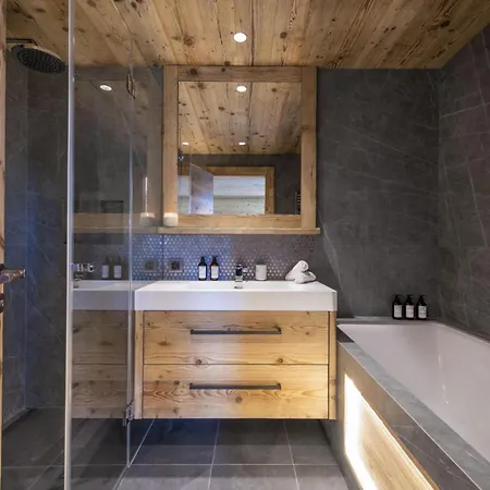 Chalet Laax: Create Unforgettable Memories ラア